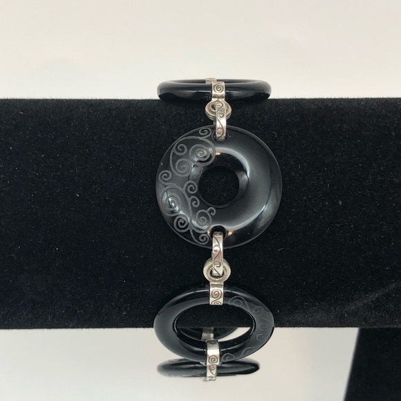 Light weight Brighton Bracelet - Picture 1 of 6